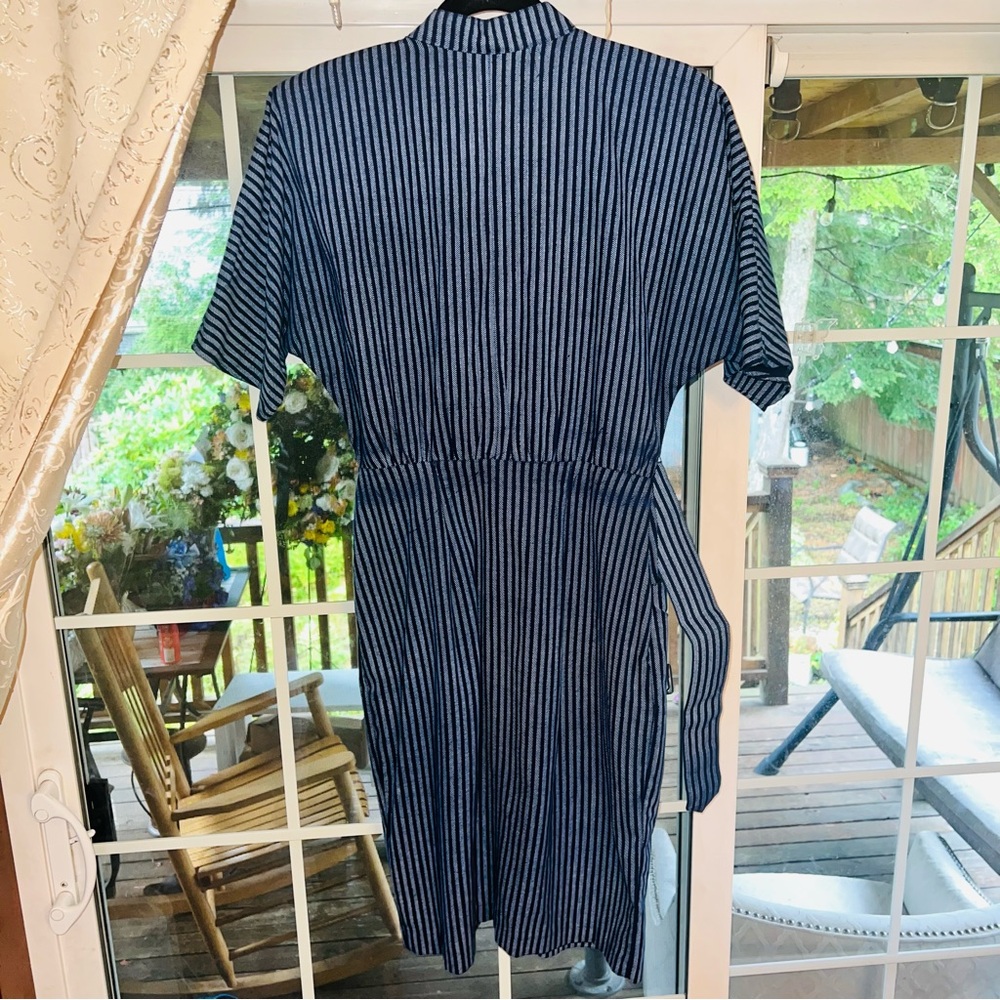 Vintage Wild Dress Women’s Short Sleeve Button-Up Dress with Belt and Pockets - Picture 5 of 14